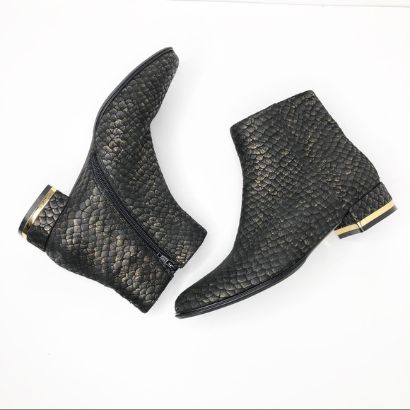 Vaneli snake suede ankle boots - Picture 9 of 9
